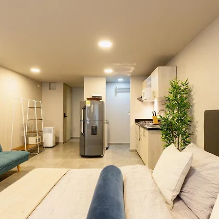 Tranvia 40 Apartment Medellin Exterior photo