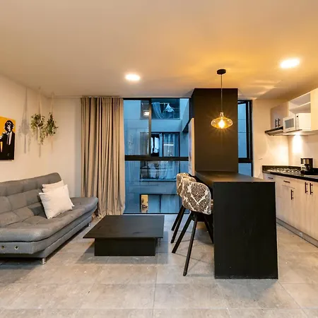 Tranvia 40 Apartment Medellin Exterior photo
