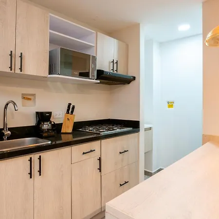 Tranvia 40 Apartment Medellin Exterior photo