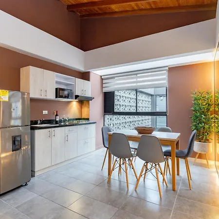 Tranvia 40 Apartment Medellin Exterior photo