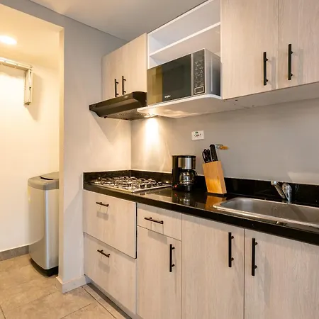 Tranvia 40 Apartment Medellin Exterior photo