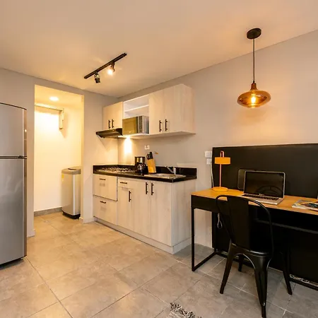 Tranvia 40 Apartment Medellin Exterior photo