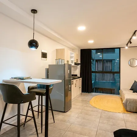 Tranvia 40 Apartment Medellin Exterior photo