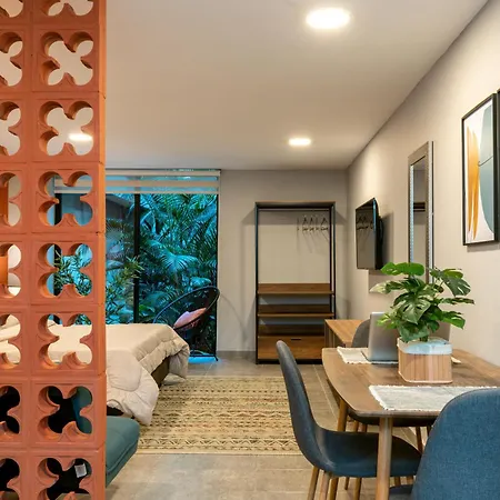 Tranvia 40 Apartment Medellin Exterior photo