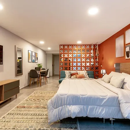 Tranvia 40 Apartment Medellin Exterior photo