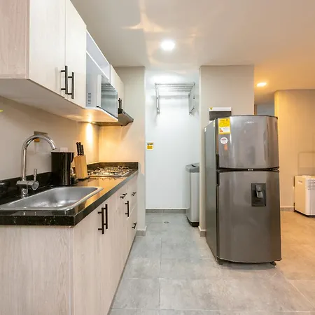 Tranvia 40 Apartment Medellin Exterior photo