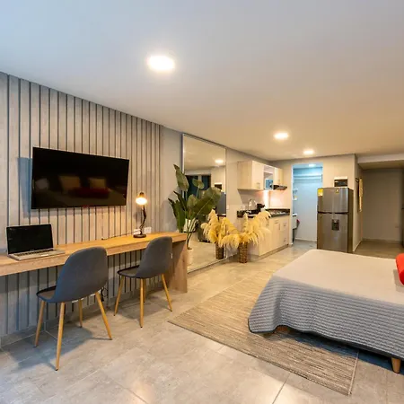 Tranvia 40 Apartment Medellin Exterior photo