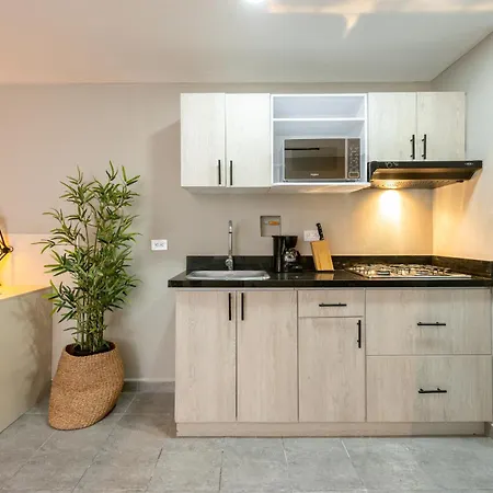 Tranvia 40 Apartment Medellin Exterior photo