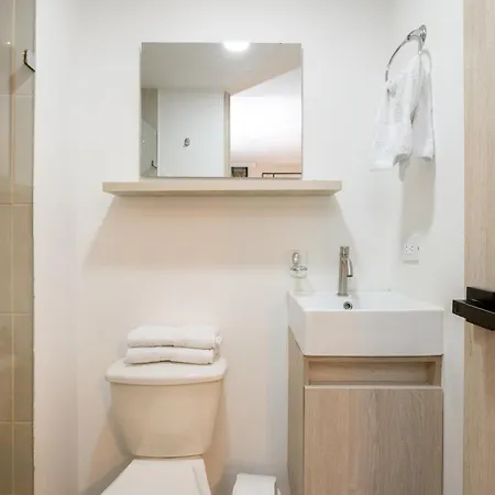 Tranvia 40 Apartment Medellin Exterior photo