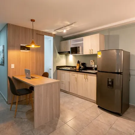 Tranvia 40 Apartment Medellin Exterior photo